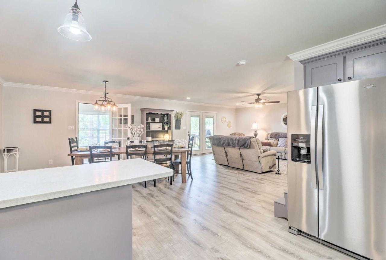 Waterfront Lake Sinclair Home With Boat Dock! Milledgeville Buitenkant foto